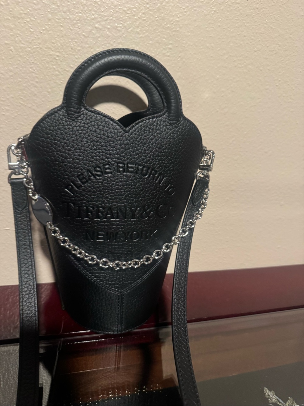 Authentic Tiffany & Co. Return to Tiffany Handbag in Black - Picture 5 of 9